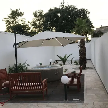 Casa Vacanze Via Conte Roberto Appartement